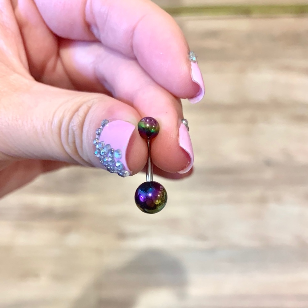 Chameleon marble belly ring